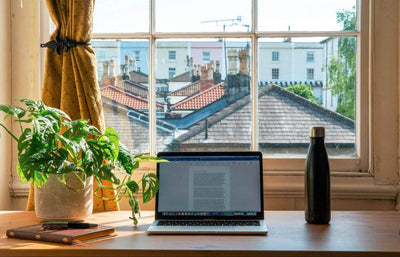 8 Tips to Create an Organized and Minimalist Home Office