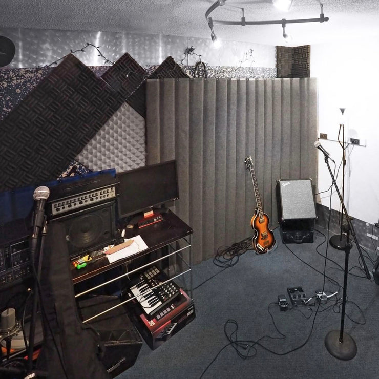 music recording sutdio with carpeted floor and acoustical sound dampening versipanel room divider partition